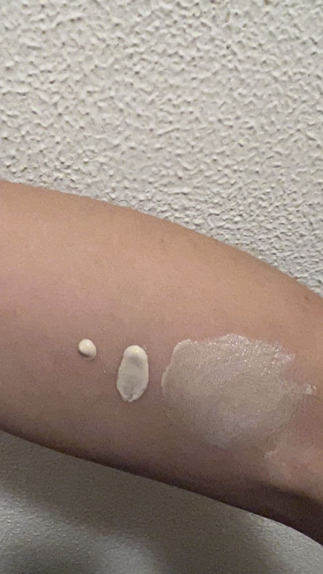 SKIN1004 Madagascar Centella Air-Fit Suncream Plus SPF50 PA++++ review photo by yulecosmetics