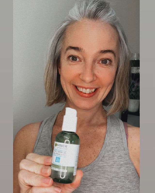 Garnier Green Labs Hyalu-Aloe Super Hydrating 3 in 1 Serum Gel review photo by Amandasilversister