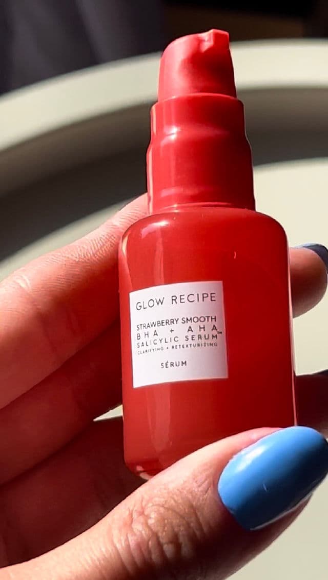Glow Recipe Strawberry Smooth BHA + AHA Salicylic Serum review photo by SkintheDay