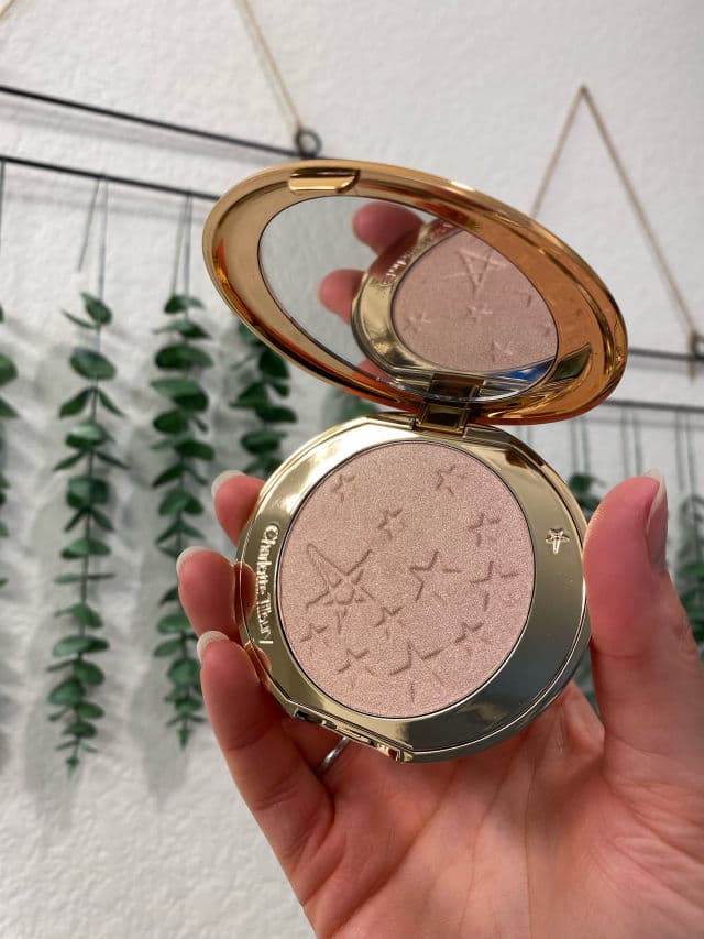 Charlotte Tilbury Glow Glide Face Architect Highlighter review photo by DanielleSkin27