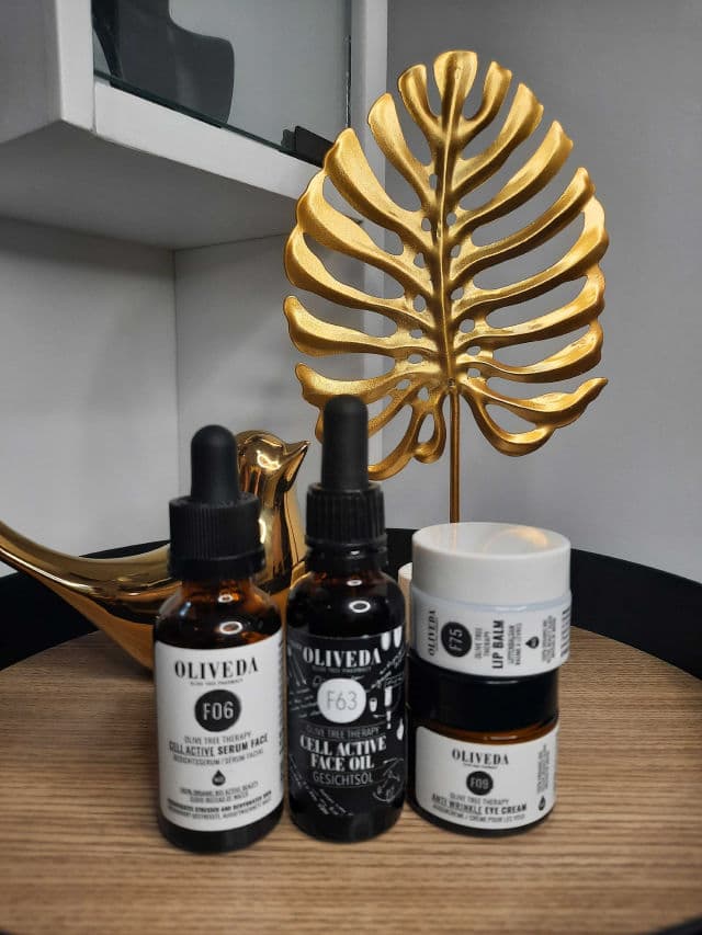 Oliveda F06 Cell Active Serum Face review photo by oilyskinguru