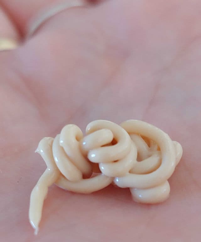 La Roche-Posay Rosaliac UV Riche review photo by Dolphinqueen