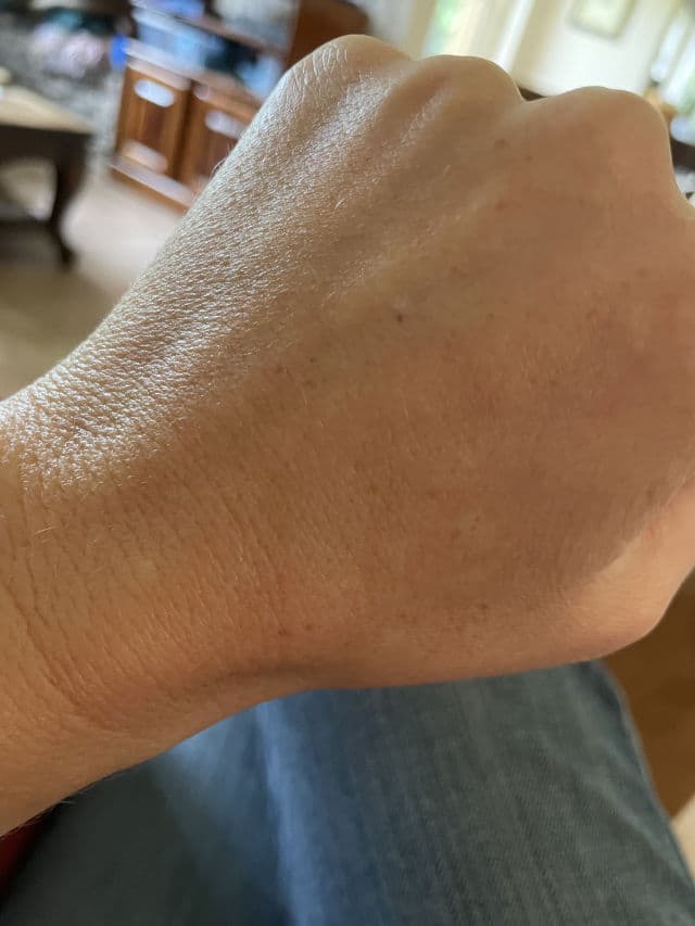 Aveeno Protect + Hydrate SPF 60 Sunscreen review photo by TheEpistolarian