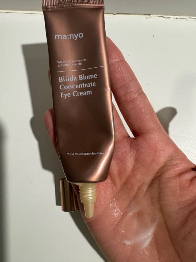manyo Bifida Biome Concentrate Eye Cream review photo by AngieQuantas