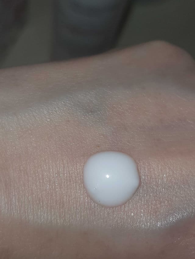 Mamonde Moisture Ceramide Emulsion review photo by ChristieX