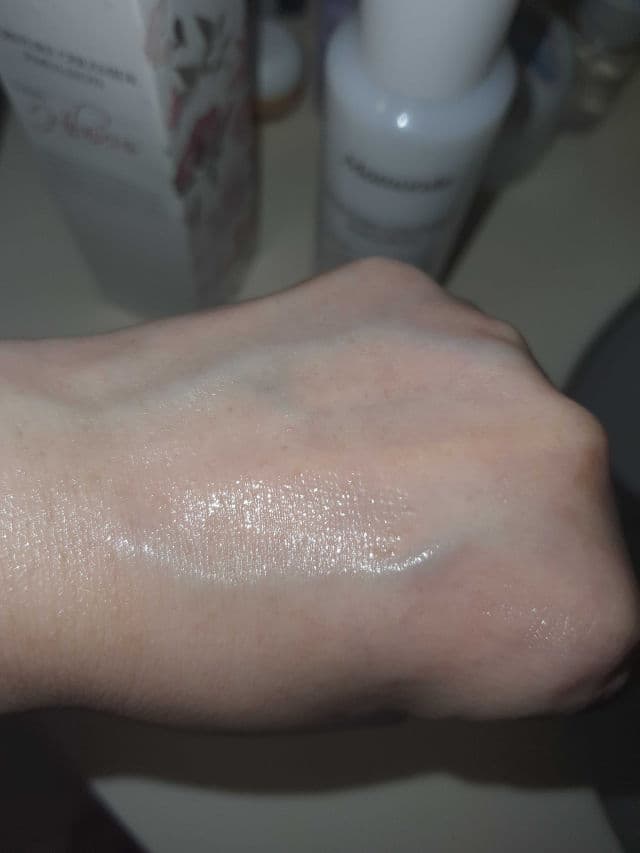 Mamonde Moisture Ceramide Emulsion review photo by ChristieX