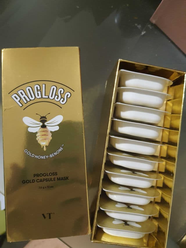 VT COSMETICS Progloss Gold Capsule Mask review photo by ChristieX