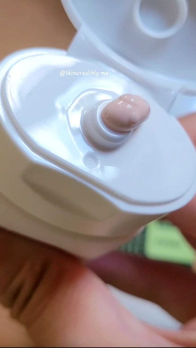 COSRX Aloe 54.2 Aqua Tone-up Sunscreen SPF50+ PA++++ review photo by SkincrediblyMe