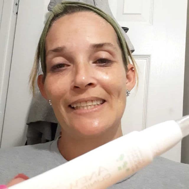 Avon Anew Clinical Even Texture & Tone Dark Circle Corrector review photo by KaylaLouise