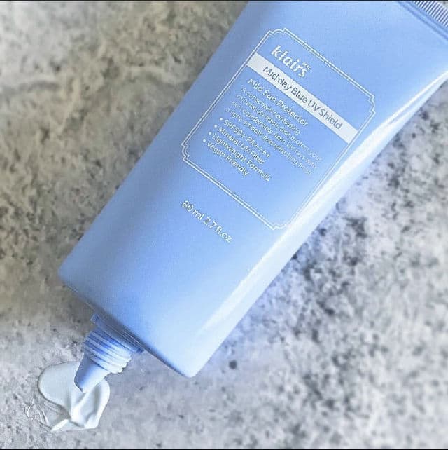 Dear, Klairs Mid Day Blue UV Shield SPF 50+PA++++ review photo by Whatistinadoing
