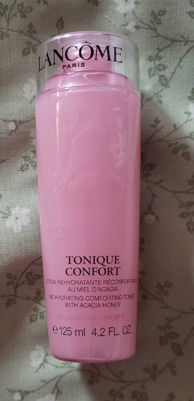 Lancome Tonique Confort Comforting Rehydrating Toner review photo by Beckster