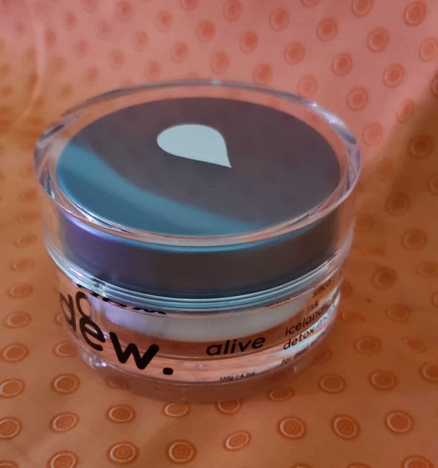 DEW of the GODS Alive Icelandic Silica Detox Mask review photo by Beckster
