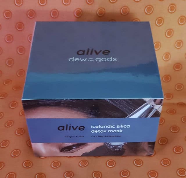 DEW of the GODS Alive Icelandic Silica Detox Mask review photo by Beckster