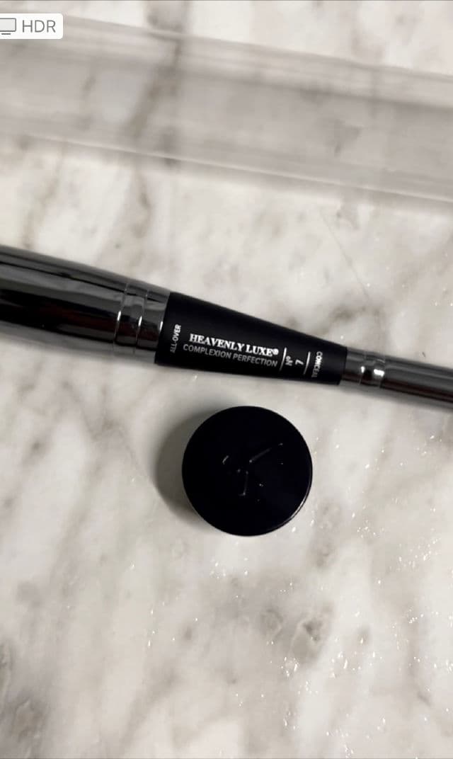 It Cosmetics Heavenly Luxe Complexion Perfection Brush #7 review photo by Jaysbeautylife