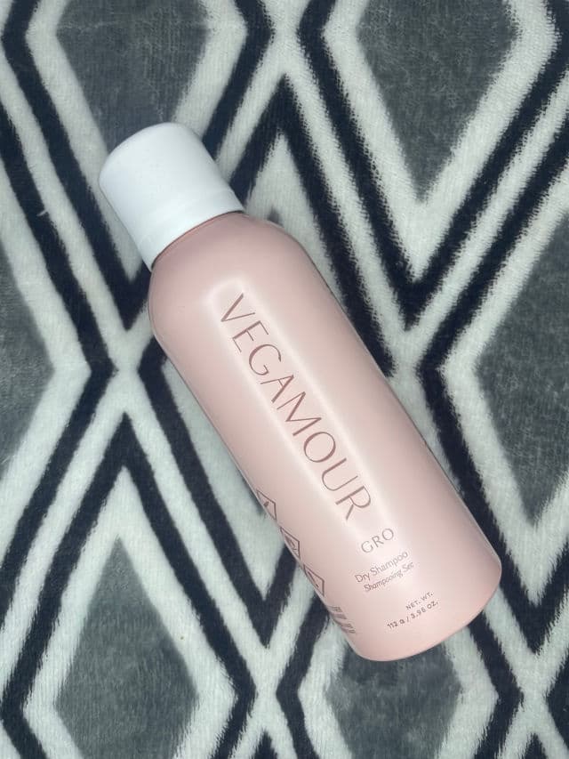 Vegamour GRO Dry Shampoo review photo by BeautyByJennMarie