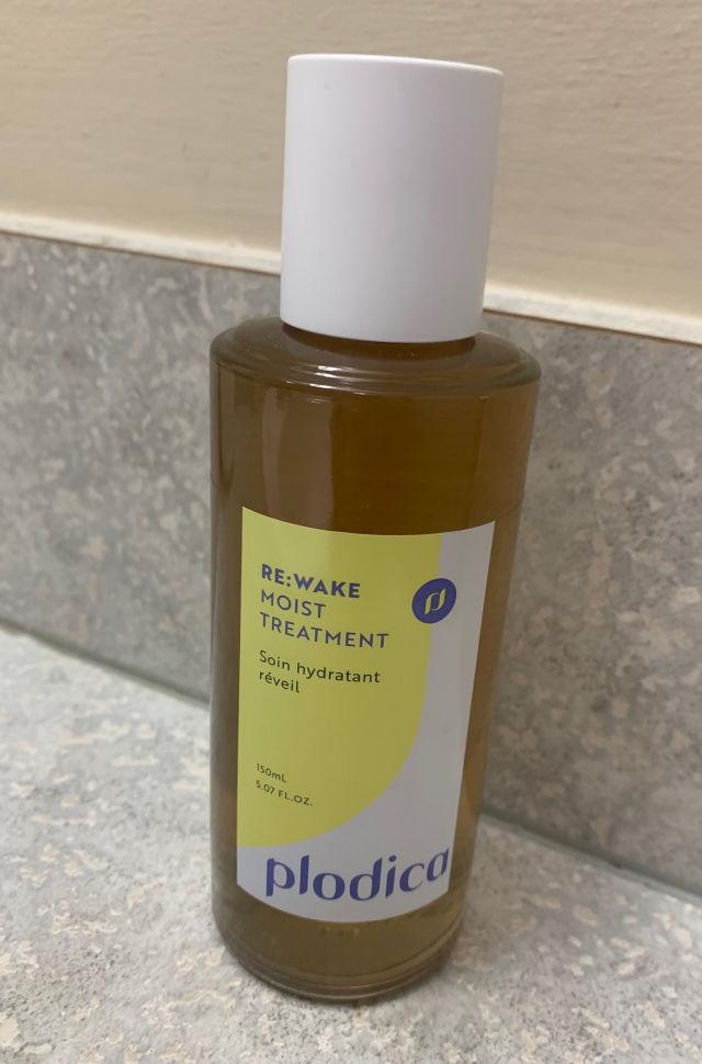 Re: Wake Moist Treatment product review