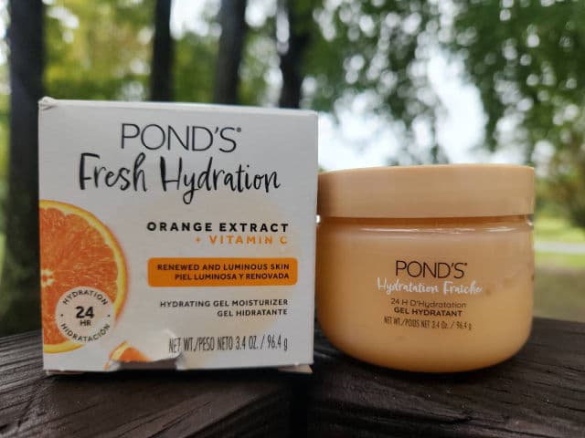 Pond's Juice Collection Fruity Hydra Fresh Moisturizing Gel with Orange Extract review photo by BrandiFnBabyy