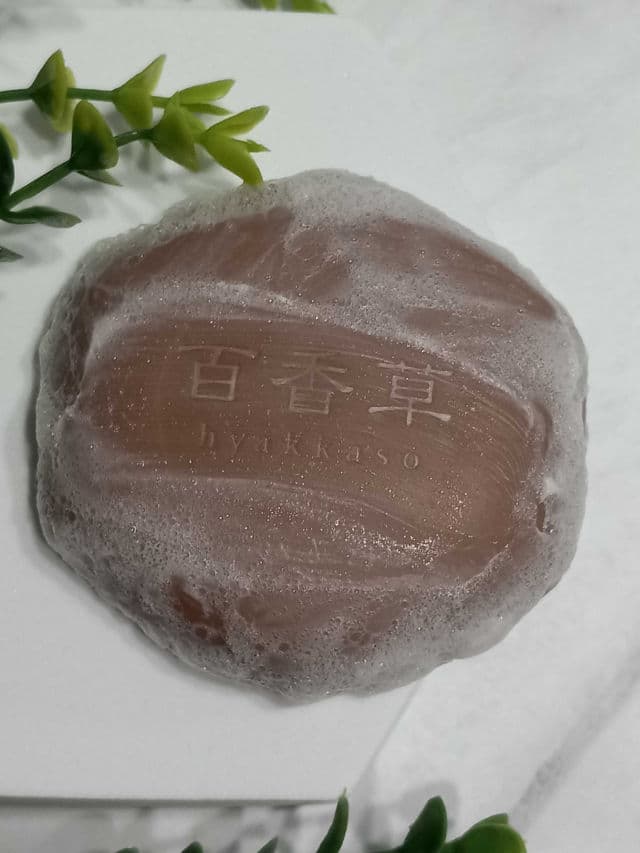 Hyakkaso Facial Soap review photo by lamamaishere