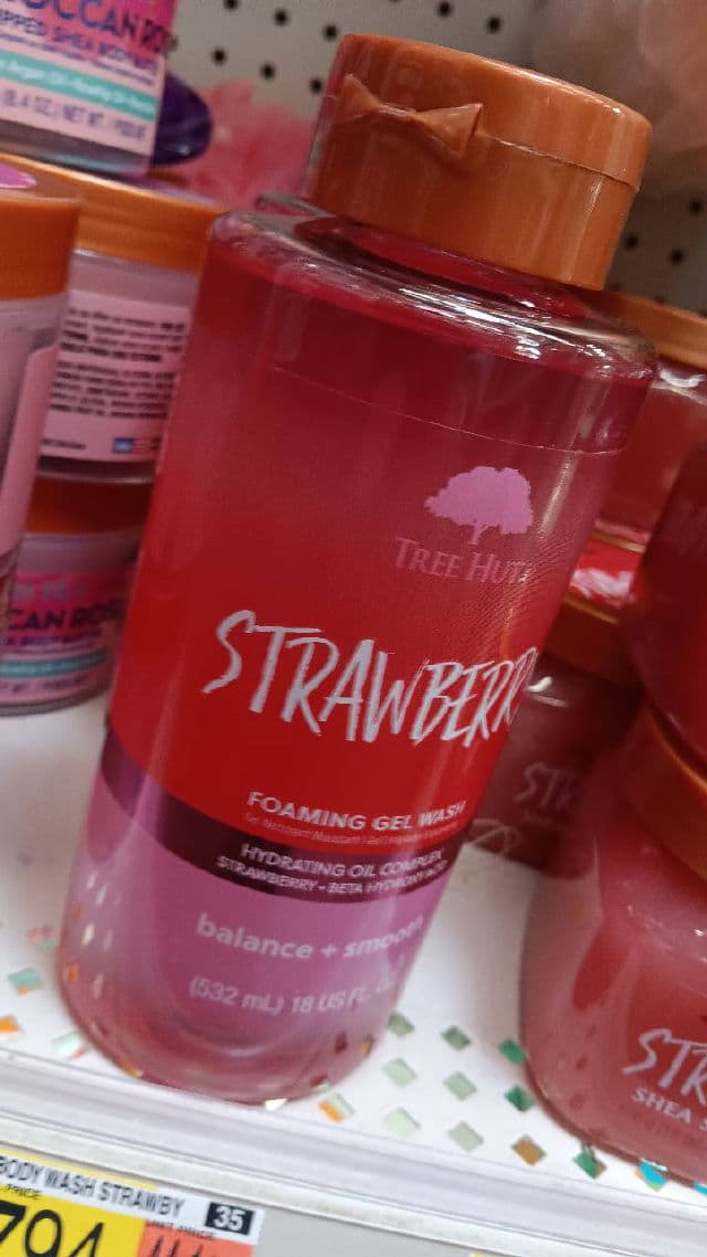 Tree Hut Strawberry Foaming Gel Wash review photo by lamamaishere