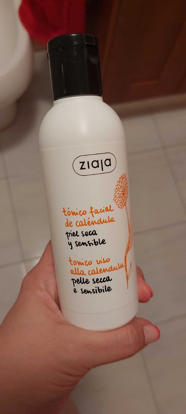 Ziaja Marigold Face Toner review photo by OhMyCleanse