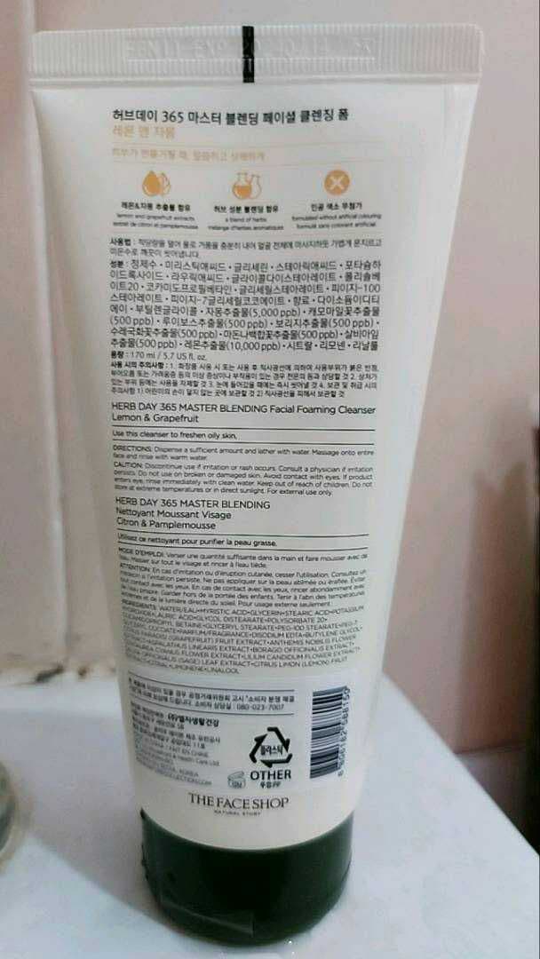 THE FACE SHOP Herb Day 365 Master Blending Foaming Cleanser Lemon & Grapefruit review photo by SamiraHasanah