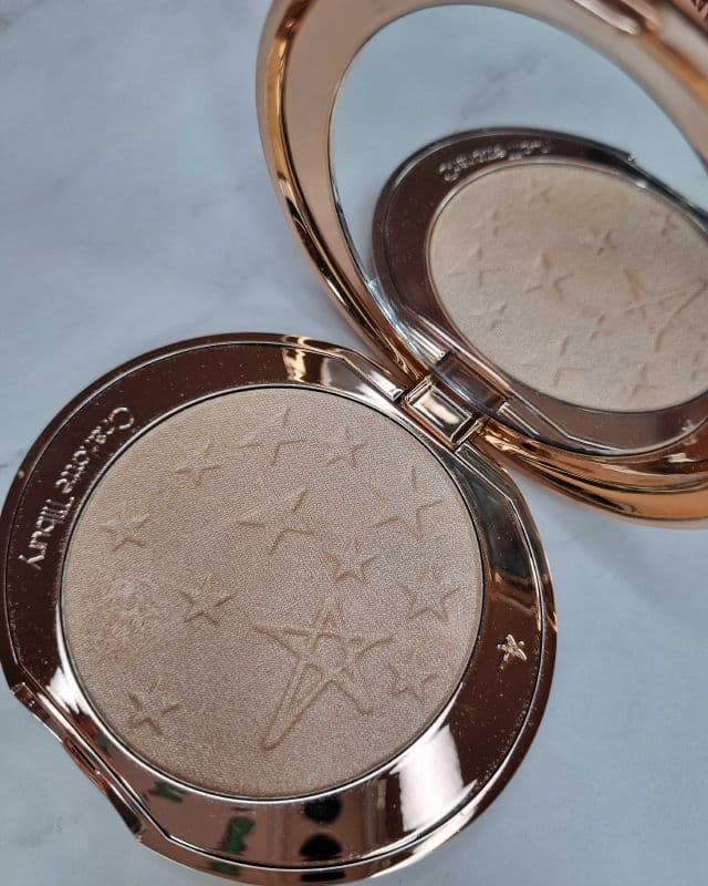 Charlotte Tilbury Glow Glide Face Architect Highlighter review photo by ejabeauty