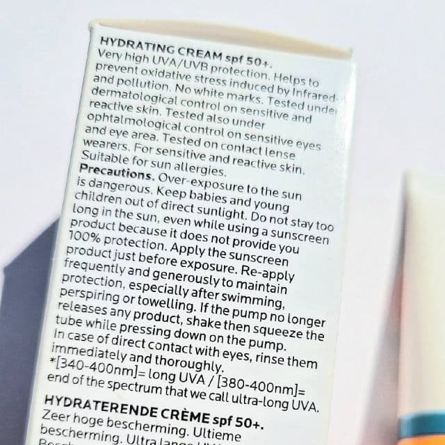 La Roche-Posay Anthelios UVMune 400 Hydratisierende Creme LSF 50+ review photo by theskincarewitch