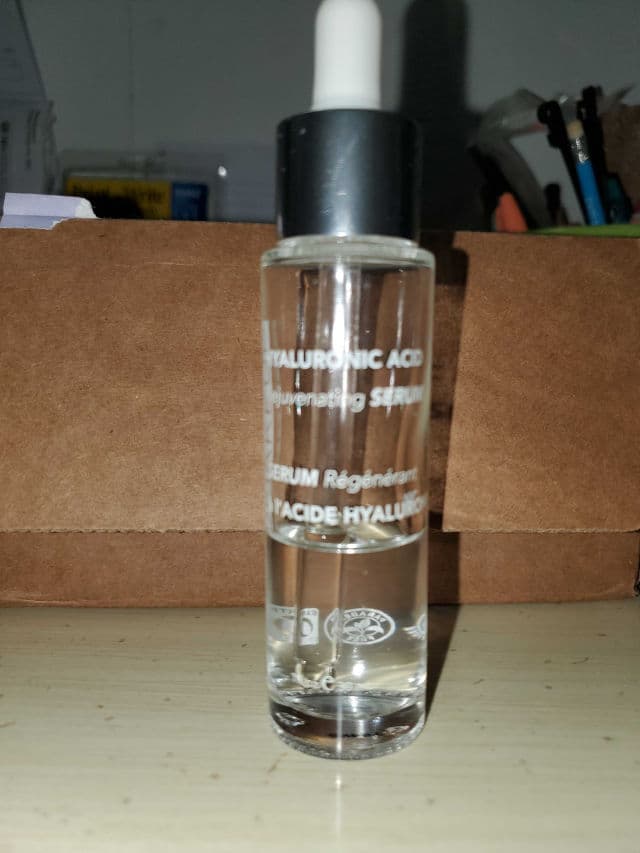 STUDIOMAKEUP Hyaluronic Acid Rejuvenating Serum review photo by Mommabear0f4