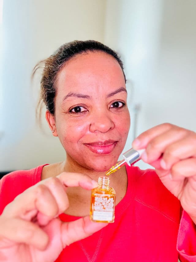 Naked & Thriving Rejuvenate Restorative Face Oil review photo by Lingua