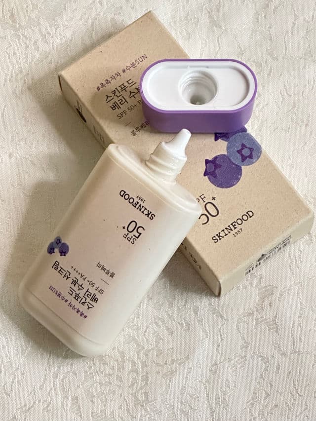 SKINFOOD Berry Moisturizing Sun Cream SPF50+ PA++++ review photo by Lingua