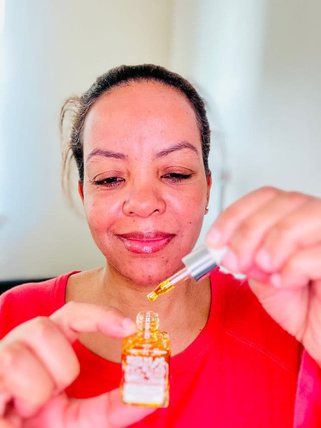 Naked & Thriving Rejuvenate Restorative Face Oil review photo by Lingua