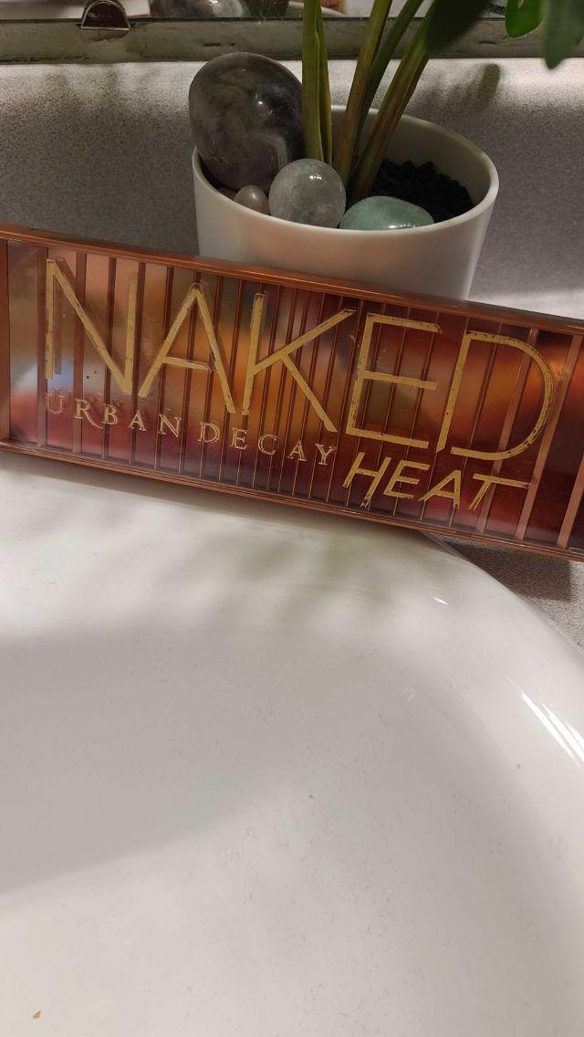 Naked Heat Eyeshadow Palette product review