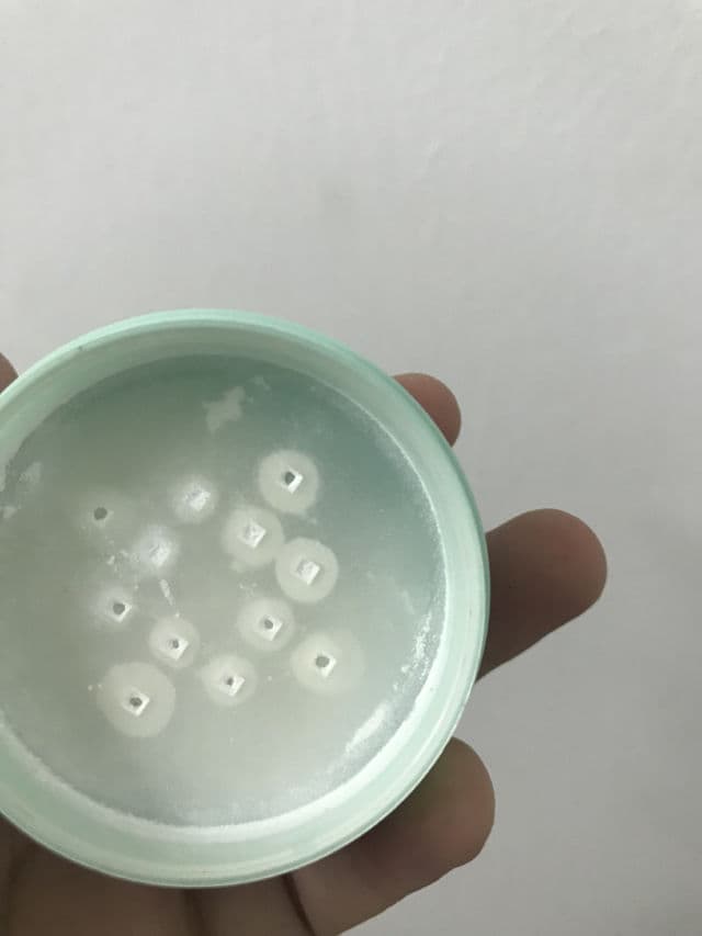 Silkygirl No-Sebum Mineral Powder review photo by anakdenesor