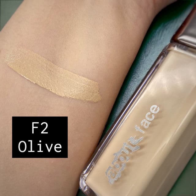 about-face The Performer Skin-Focused Foundation review photo by spookyaction