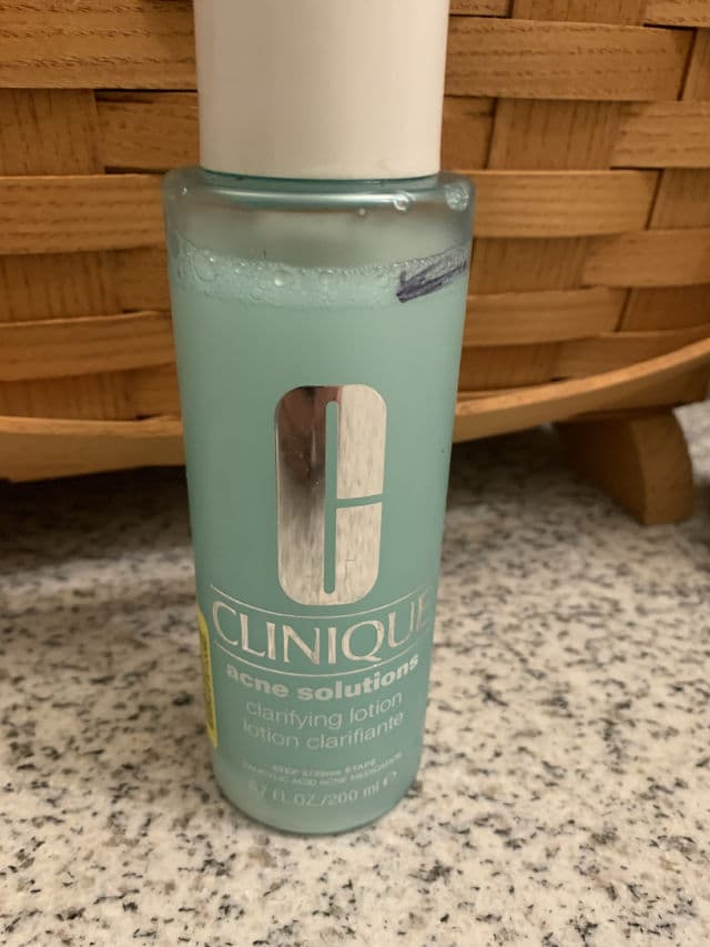 Clinique Acne Solutions Clarifying Lotion review photo by JenShaf1