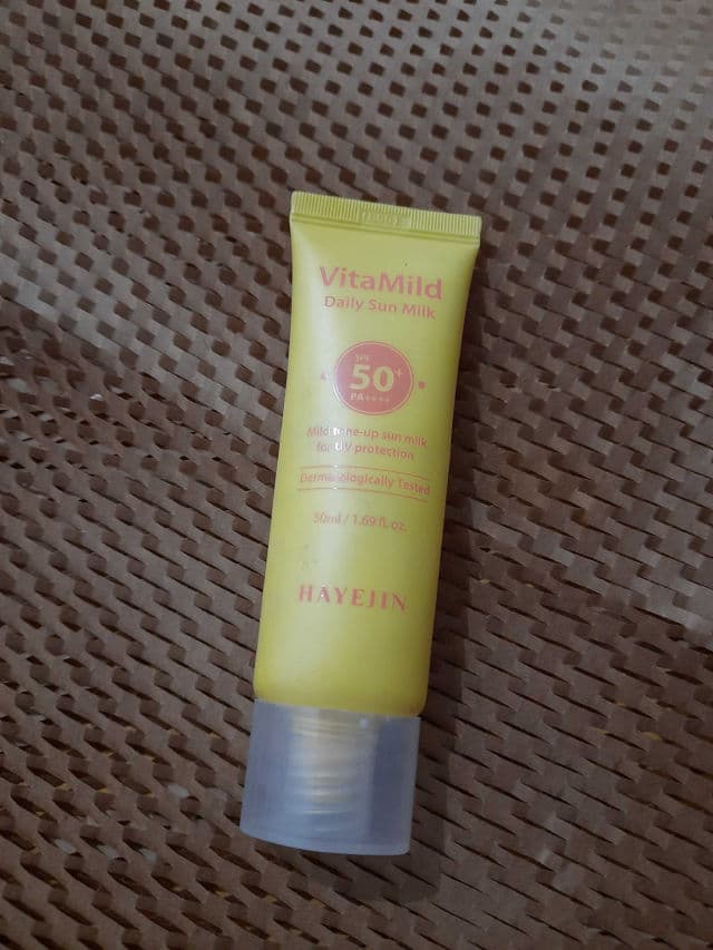 HAYEJIN VitaMild Daily Sun Milk SPF50+ PA++++ review photo by Cime
