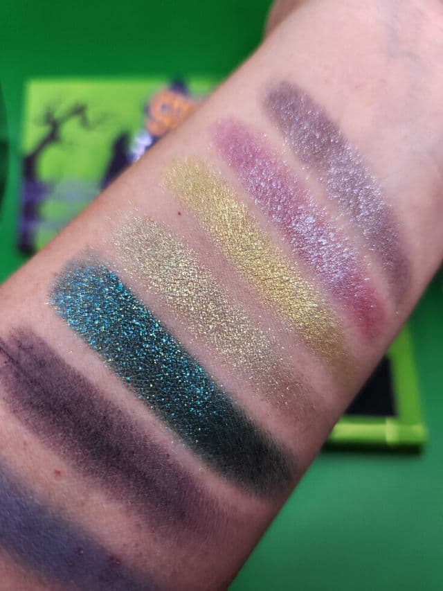 Glamlite Scooby-Doo Ruh Roh Raggy Palette review photo by Maluna
