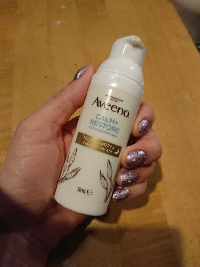 Aveeno Calm+Restore Re-Hydrating Night Cream review photo by Angyp
