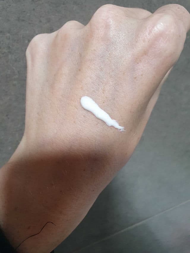 SkinCeuticals Advanced Brightening UV Defense SPF 50 review photo by Anna85