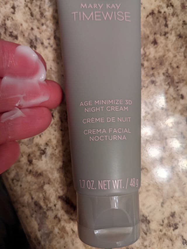 Mary Kay TimeWise® Age Minimize 3D® Night Cream review photo by beachling