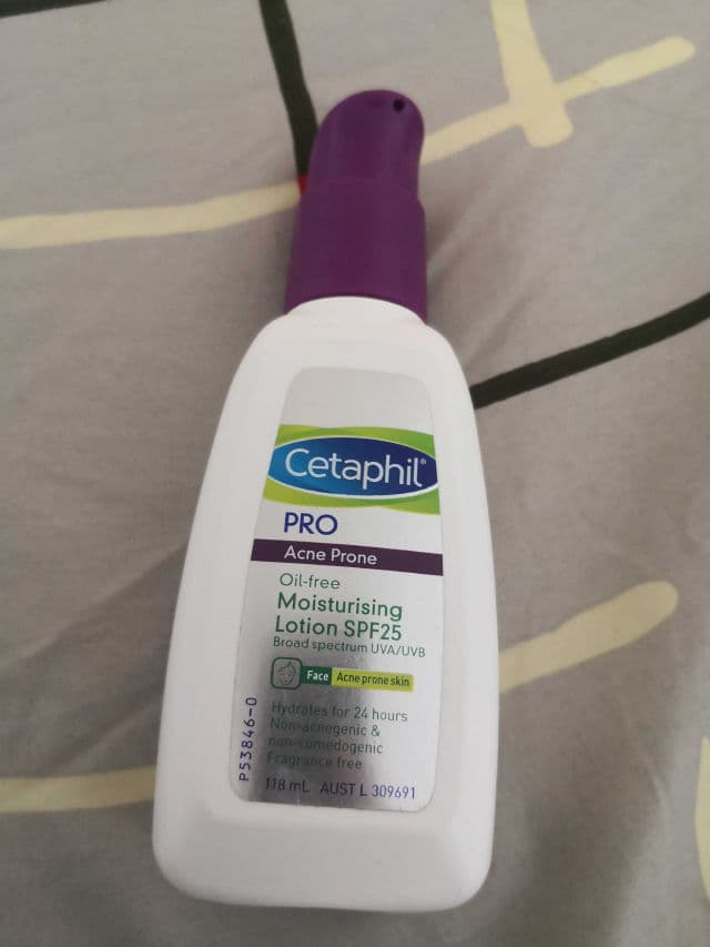 Cetaphil PRO Acne-Prone Skin Moisturizing Lotion review photo by Jings