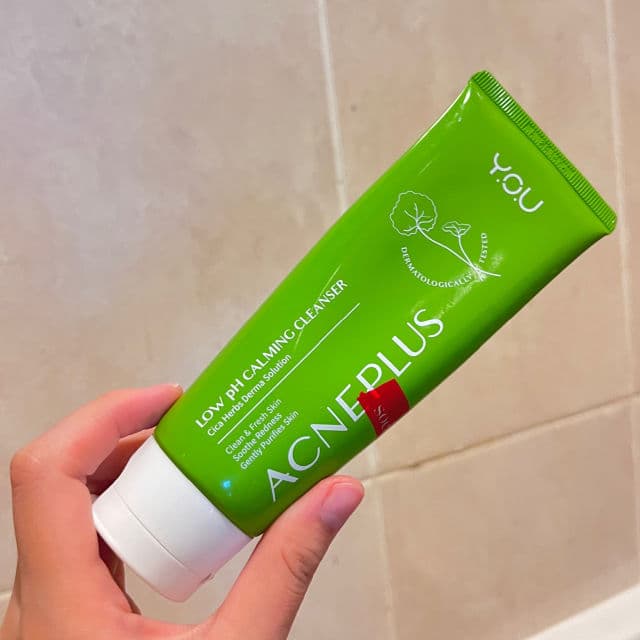 Y.O.U Acne Plus Low pH Calming Cleanser review photo by gwennieshu