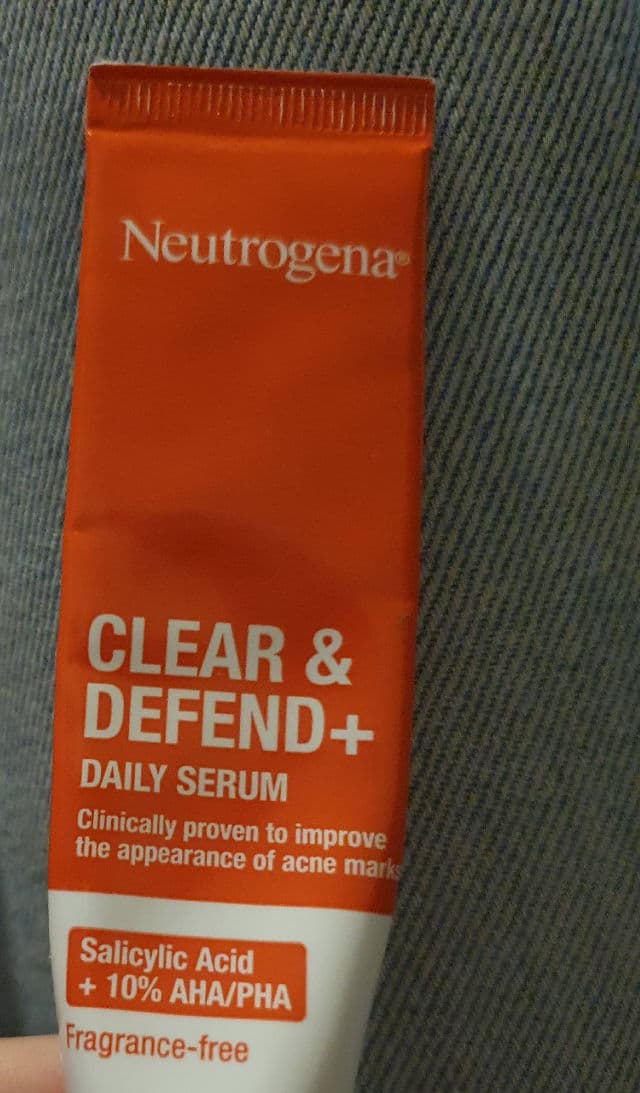 Neutrogena Clear & Defend+ Daily Serum review photo by JohnSimpson