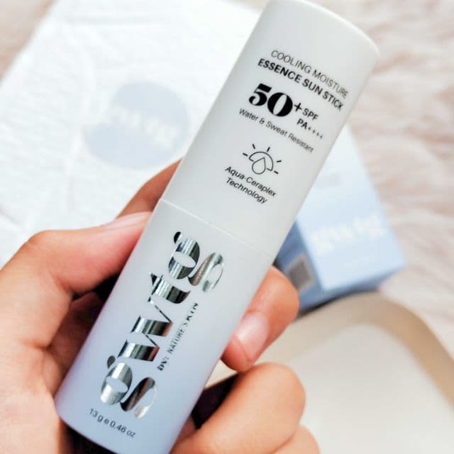 GWTG Go With The Glow Essence Sun Stick SPF 50 PA ++++ review photo by SkincareWithSari