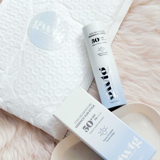 GWTG Go With The Glow Essence Sun Stick SPF 50 PA ++++ review photo by SkincareWithSari