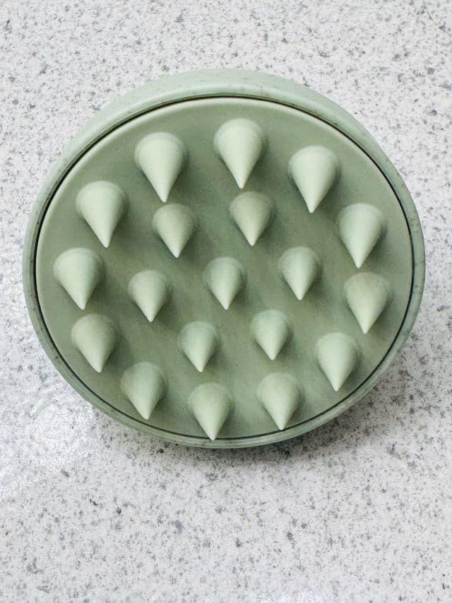 Bella Jade Botanicals Scalp & Head Massager Shampoo Brush review photo by myamoon1