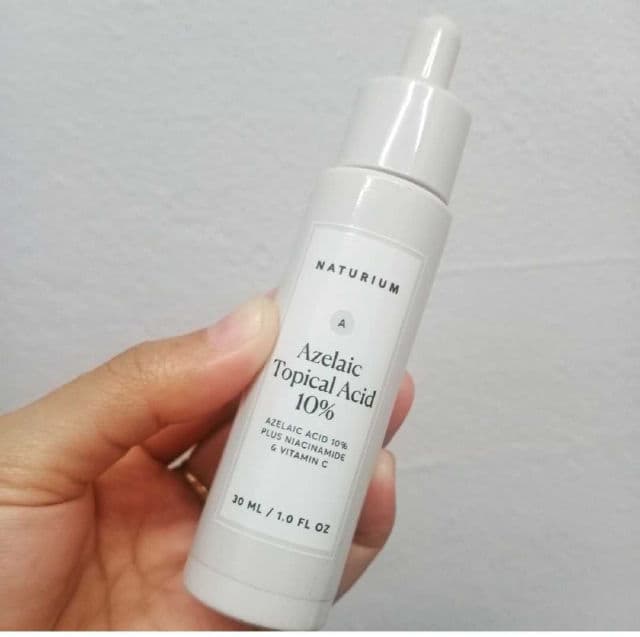 Naturium Azelaic Topical Acid 10% review photo by skinXperimentbytheha