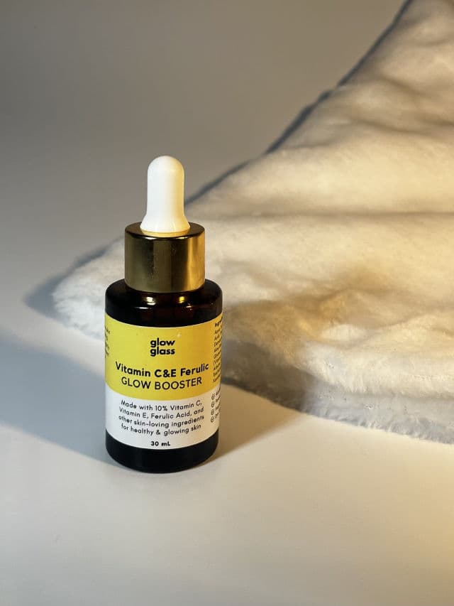 glow glass Vitamin C & E Glow Booster - Brightening & Antioxidant Serum review photo by yupitslouise