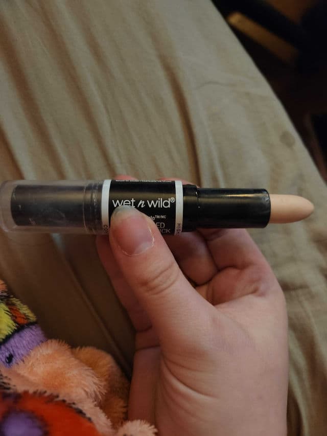 Wet N Wild MegaGlo Dual-Ended Contour Stick review photo by owopwincess
