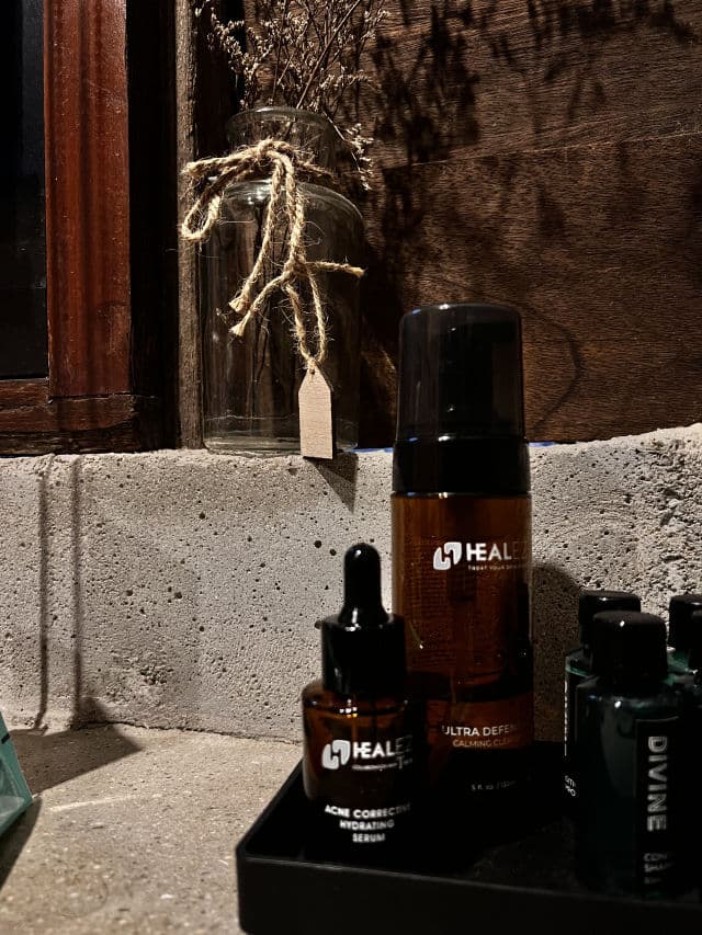 Healez Ultra Defensive Calming Cleanser review photo by Neesahassan